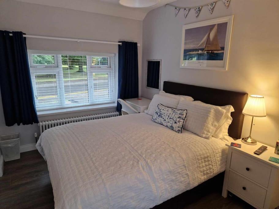 Room On Heath Park Cardiff Eksteriør bilde